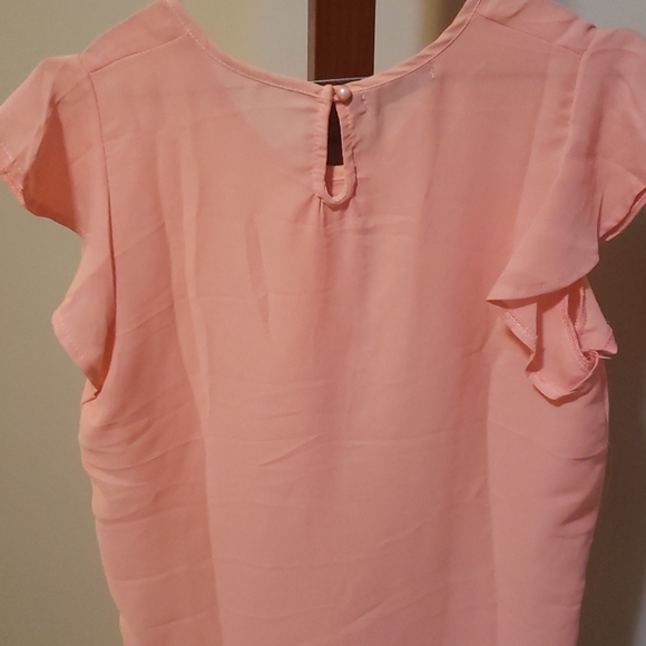 Ruffle sleeves top - Picture 3 of 3